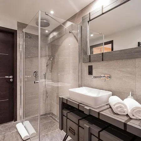 Bonami 450 M2 Salle Cinema Jacuzzi Hammam Chamonix